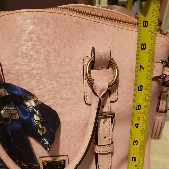 Dooney & Bourke - Picture 12 of 13